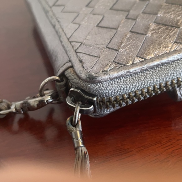 Elliott Lucca wristlet - Picture 4 of 8